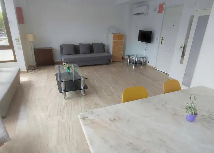 Apartment Bright Loft Near The Sea + Bikes